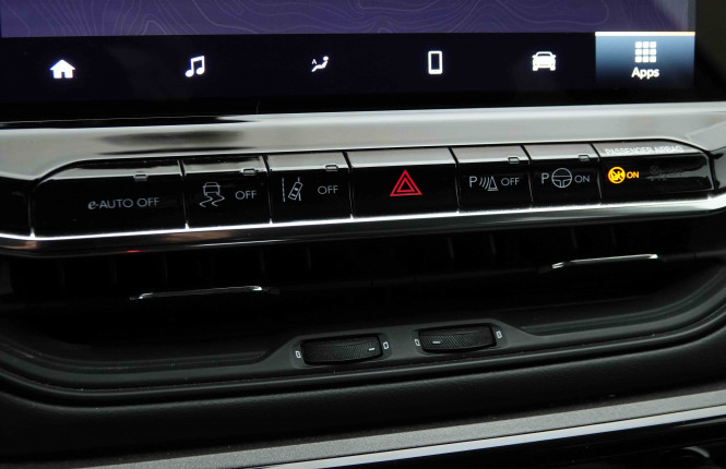 JEEP_JEEP_COMPASS_2652709_12.jpg