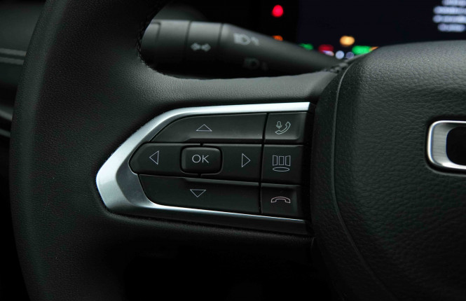 JEEP_JEEP_COMPASS_2652710_16.jpg JEEP_JEEP_COMPASS_2652710_16.jpg