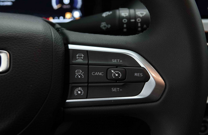 JEEP_JEEP_COMPASS_2652713_17.jpg