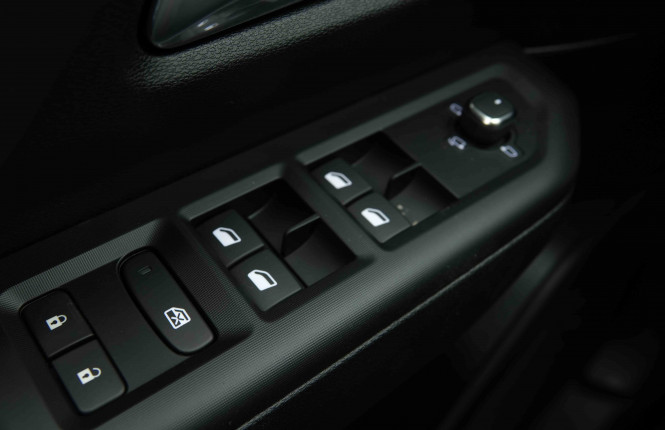 JEEP_JEEP_COMPASS_2653709_21.jpg JEEP_JEEP_COMPASS_2653709_21.jpg