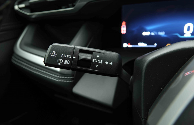 JEEP_JEEP_COMPASS_2653710_18.jpg JEEP_JEEP_COMPASS_2653710_18.jpg