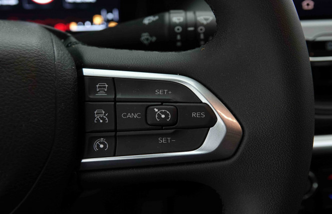 JEEP_JEEP_COMPASS_2653928_18.jpg JEEP_JEEP_COMPASS_2653928_18.jpg