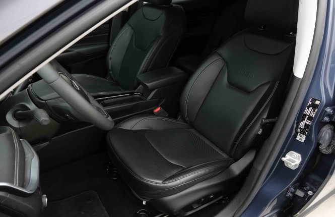 JEEP_JEEP_COMPASS_2653928_6.jpg JEEP_JEEP_COMPASS_2653928_6.jpg