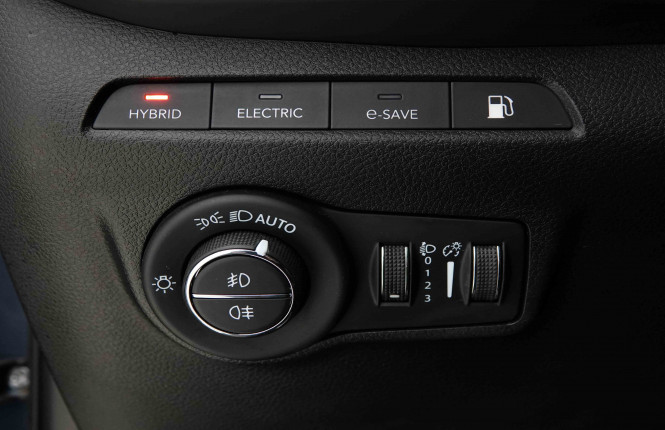 JEEP_JEEP_COMPASS_2653930_18.jpg JEEP_JEEP_COMPASS_2653930_18.jpg