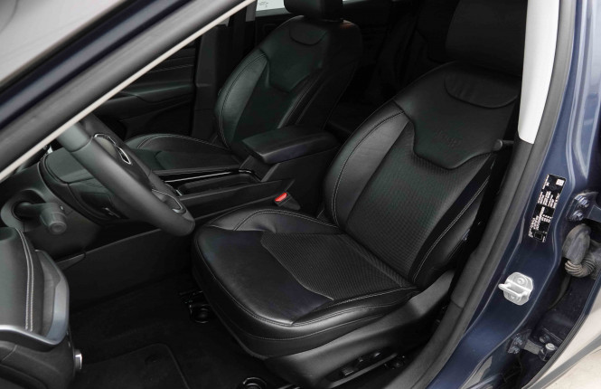 JEEP_JEEP_COMPASS_2653930_6.jpg JEEP_JEEP_COMPASS_2653930_6.jpg
