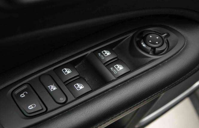 JEEP_JEEP_COMPASS_2654170_22.jpg JEEP_JEEP_COMPASS_2654170_22.jpg