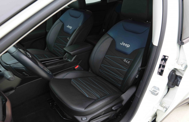 JEEP_JEEP_COMPASS_2654926_6.jpg