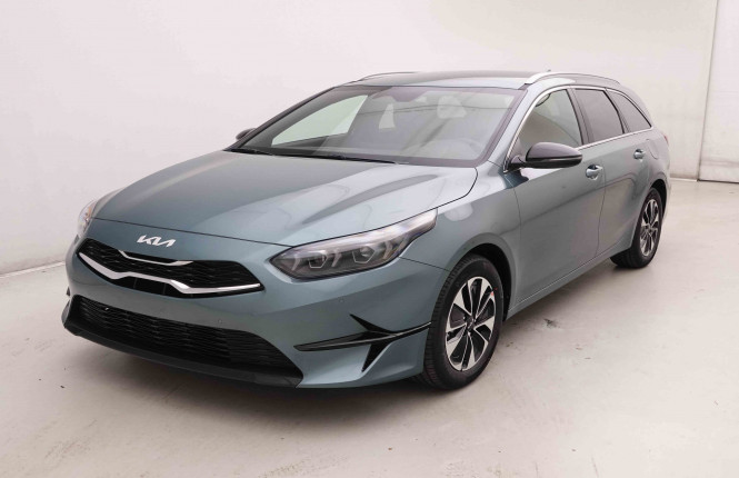 KIA_KIA_CEED SW_2551380_25.jpg KIA_KIA_CEED SW_2551380_25.jpg