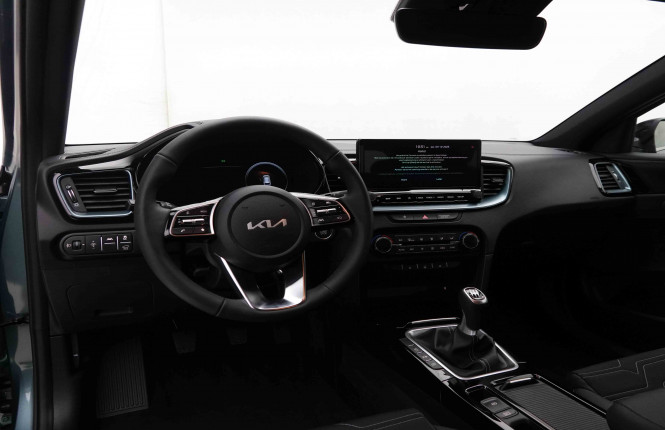 KIA_KIA_CEED SW_2551380_8.jpg KIA_KIA_CEED SW_2551380_8.jpg