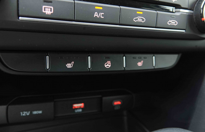 KIA_KIA_CEED SW_2654936_13.jpg KIA_KIA_CEED SW_2654936_13.jpg