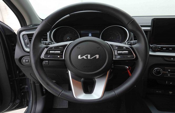 KIA_KIA_CEED SW_2654936_8.jpg KIA_KIA_CEED SW_2654936_8.jpg