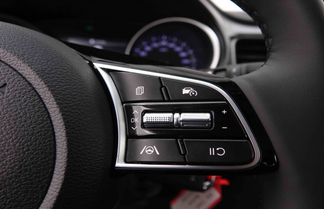 KIA_KIA_CEED_2551099_17.jpg