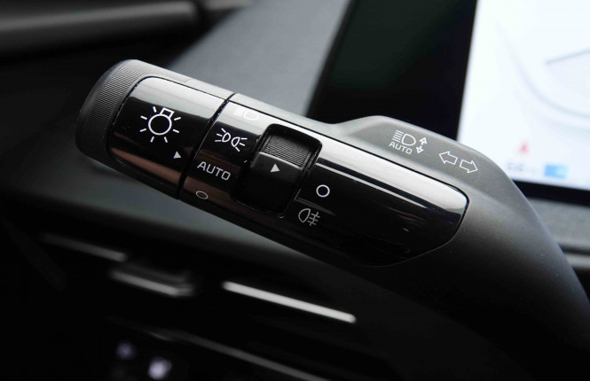 KIA_KIA_EV6_2549627_19.jpg
