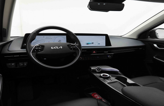 KIA_KIA_EV6_2549627_7.jpg