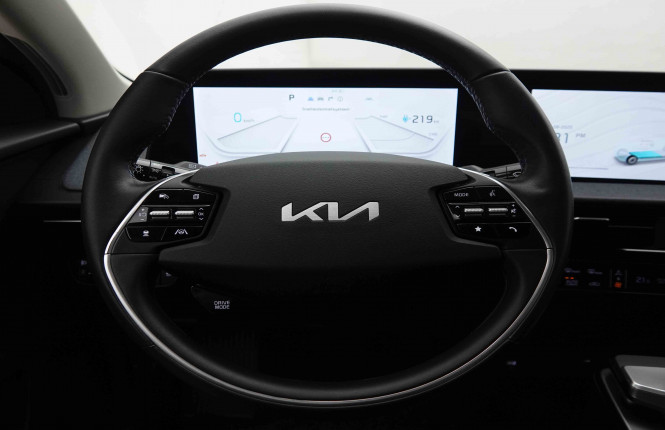 KIA_KIA_EV6_2549627_8.jpg