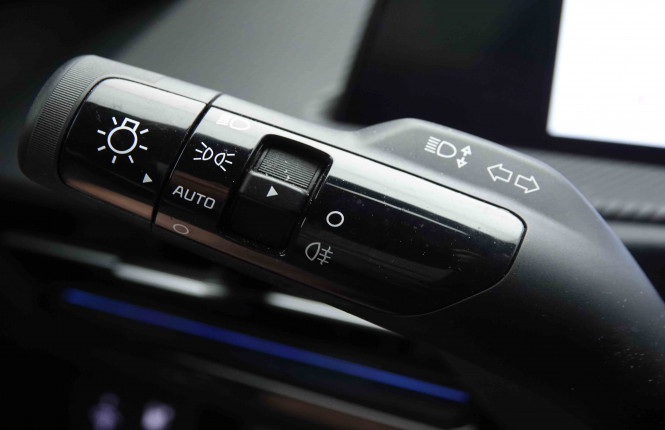 KIA_KIA_EV6_2549706_21.jpg