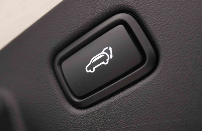 KIA_KIA_EV6_2549706_6.jpg