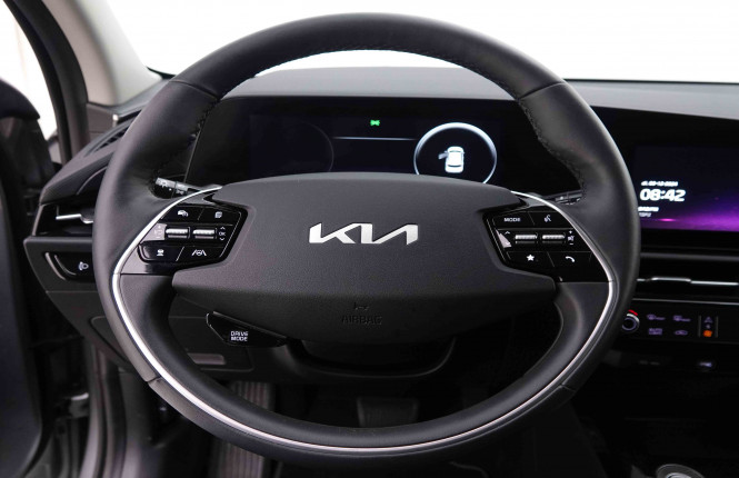 KIA_KIA_NIRO_2446396_9.jpg