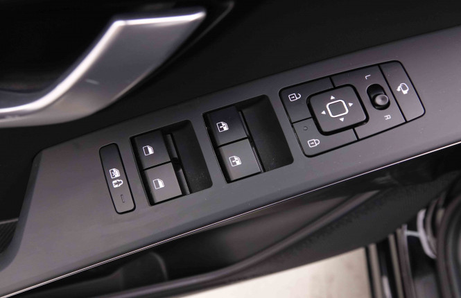 KIA_KIA_NIRO_2548679_24.jpg