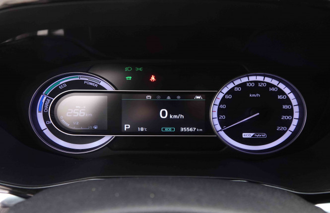KIA_KIA_NIRO_2550755_15.jpg
