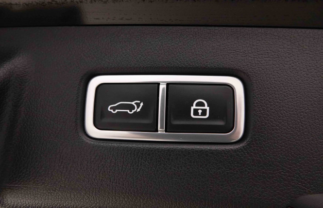 KIA_KIA_SORENTO_2652081_6.jpg KIA_KIA_SORENTO_2652081_6.jpg