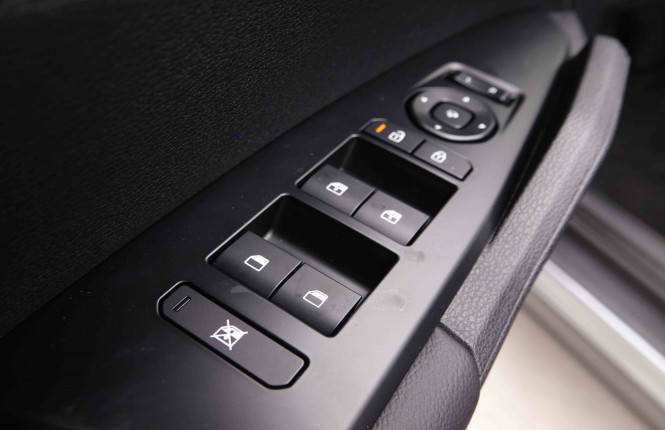 KIA_KIA_SPORTAGE_2549910_23.jpg