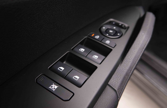 KIA_KIA_SPORTAGE_2549911_23.jpg