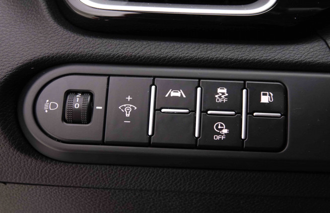 KIA_KIA_XCEED_2549113_8.jpg