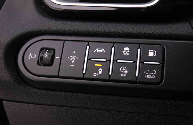 KIA_KIA_XCEED_2551241_9.jpg KIA_KIA_XCEED_2551241_9.jpg