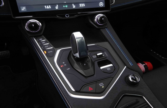 LYNKCO_LYNKCO_01_2551140_16.jpg LYNKCO_LYNKCO_01_2551140_16.jpg