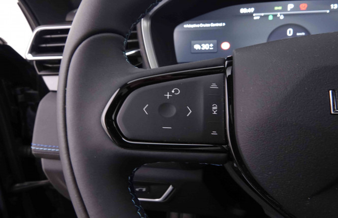 LYNKCO_LYNKCO_01_2551140_20.jpg LYNKCO_LYNKCO_01_2551140_20.jpg