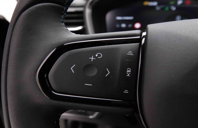 LYNKCO_LYNKCO_01_2551796_20.jpg LYNKCO_LYNKCO_01_2551796_20.jpg