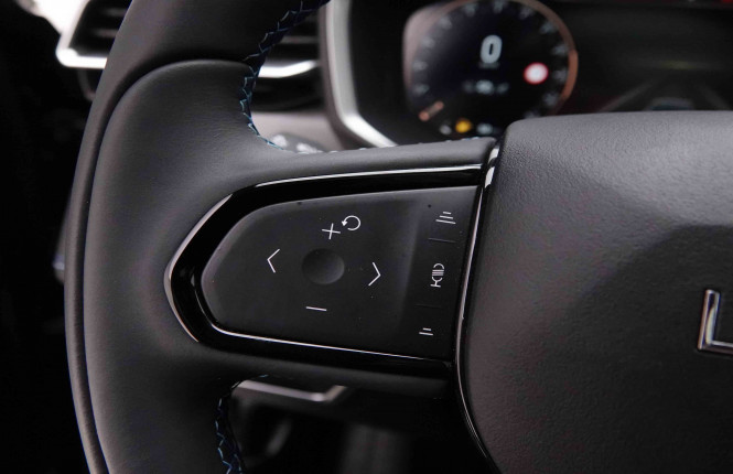 LYNKCO_LYNKCO_01_2652382_18.jpg LYNKCO_LYNKCO_01_2652382_18.jpg