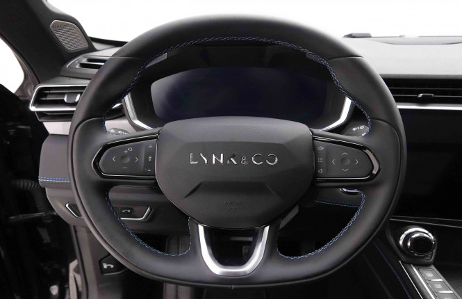 LYNKCO_LYNKCO_01_2652387_9.jpg