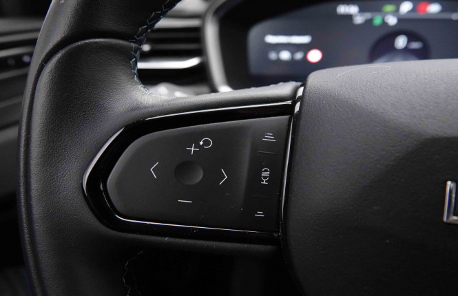 LYNKCO_LYNKCO_01_2652411_20.jpg LYNKCO_LYNKCO_01_2652411_20.jpg