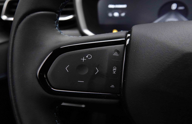 LYNKCO_LYNKCO_01_2652414_20.jpg LYNKCO_LYNKCO_01_2652414_20.jpg