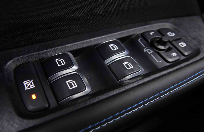 LYNKCO_LYNKCO_01_2652414_22.jpg LYNKCO_LYNKCO_01_2652414_22.jpg