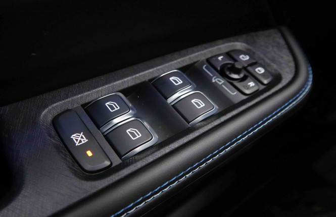 LYNKCO_LYNKCO_01_2652427_21.jpg LYNKCO_LYNKCO_01_2652427_21.jpg