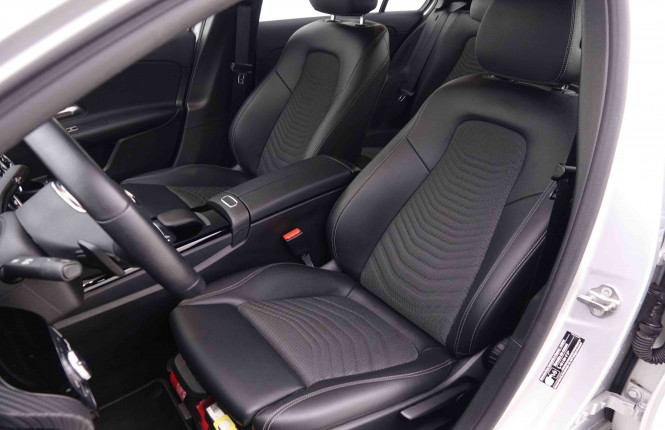MERCEDES_MERCEDES_AKLASSE_2547353_56.jpg