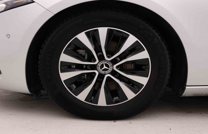 MERCEDES_MERCEDES_AKLASSE_2547353_71.jpg
