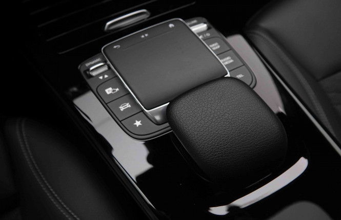 MERCEDES_MERCEDES_AKLASSE_2550101_19.jpg