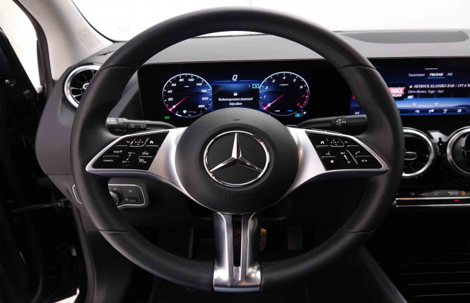 MERCEDES_MERCEDES_BKLASSE_2551678_9.jpg