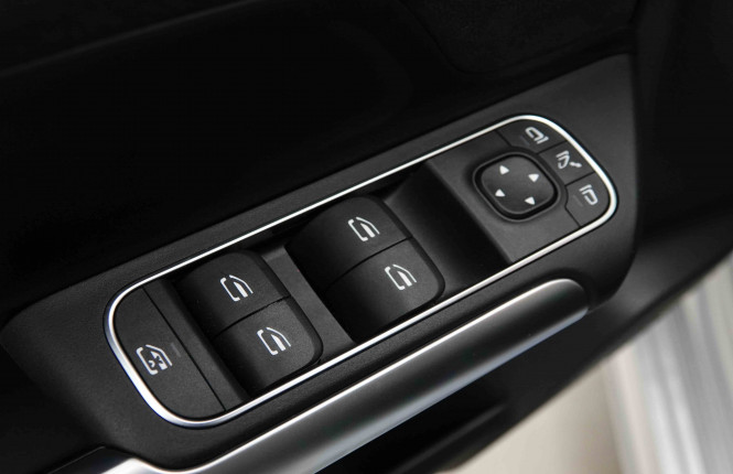 MERCEDES_MERCEDES_BKLASSE_2653740_24.jpg