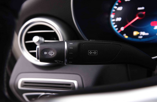MERCEDES_MERCEDES_CKLASSE_2548349_18.jpg