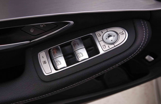 MERCEDES_MERCEDES_CKLASSE_2548349_21.jpg