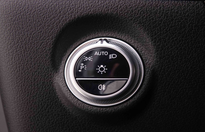MERCEDES_MERCEDES_CKLASSE_2548459_38.jpg