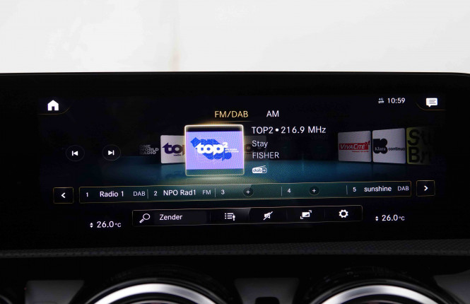 MERCEDES_MERCEDES_CLA_2548332_13.jpg