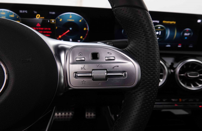 MERCEDES_MERCEDES_CLA_2548332_21.jpg