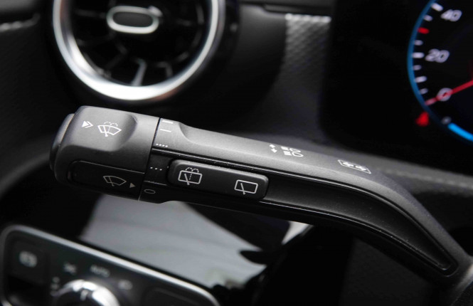 MERCEDES_MERCEDES_CLA_2549885_19.jpg