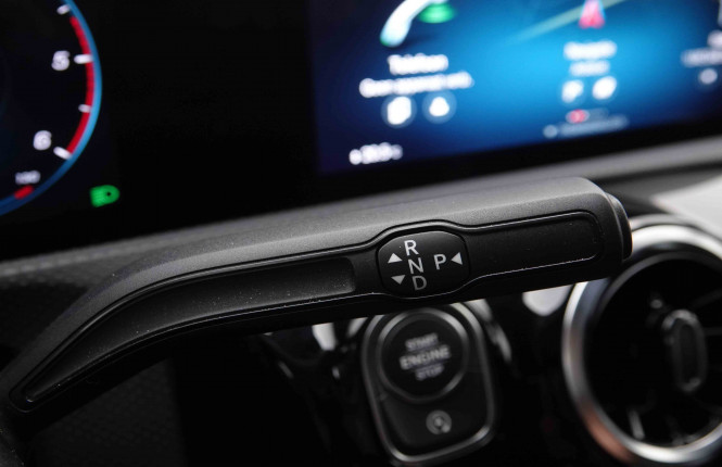 MERCEDES_MERCEDES_CLA_2549885_20.jpg